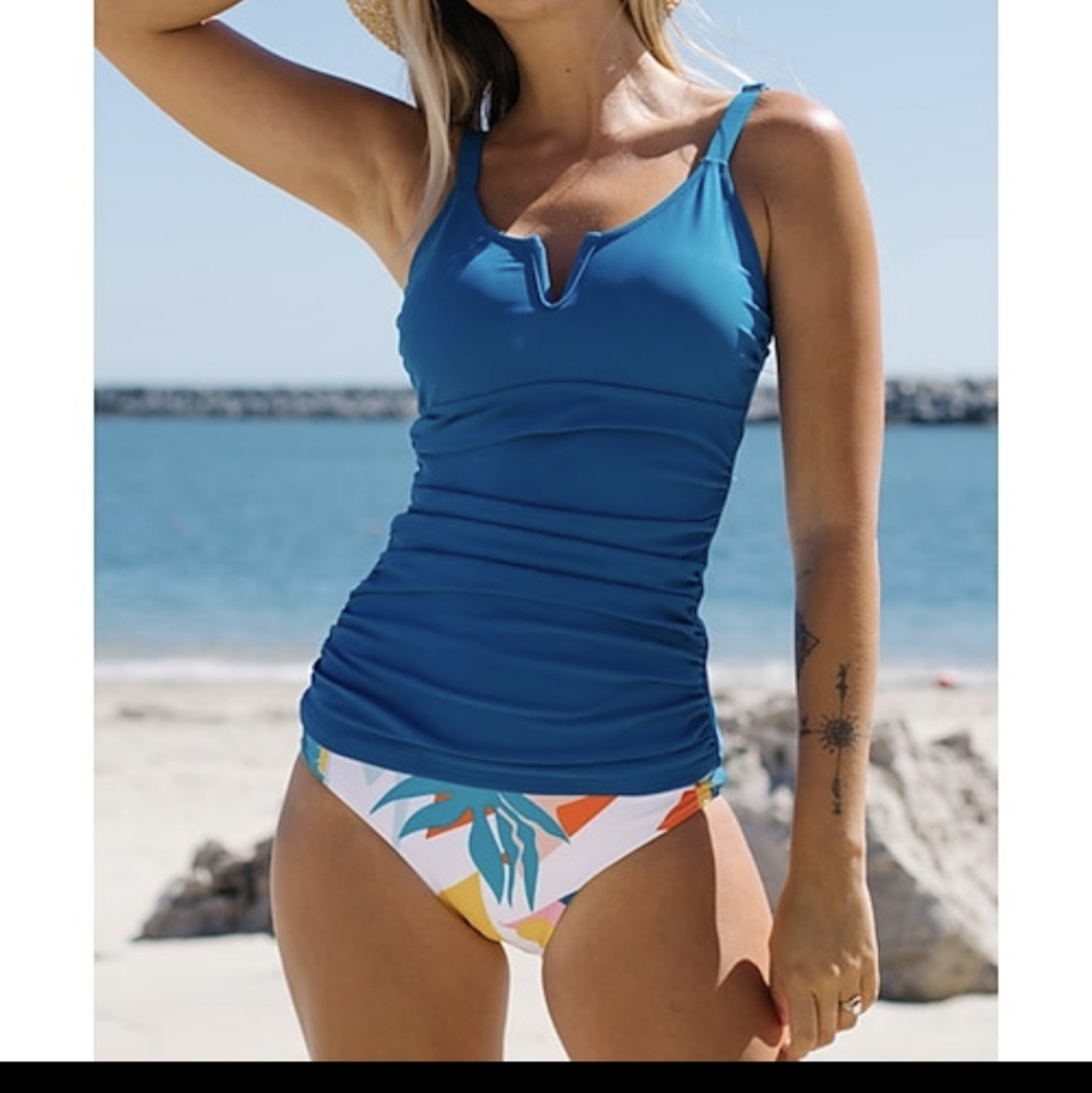Blue/Floral tankini set Size L, New in bag